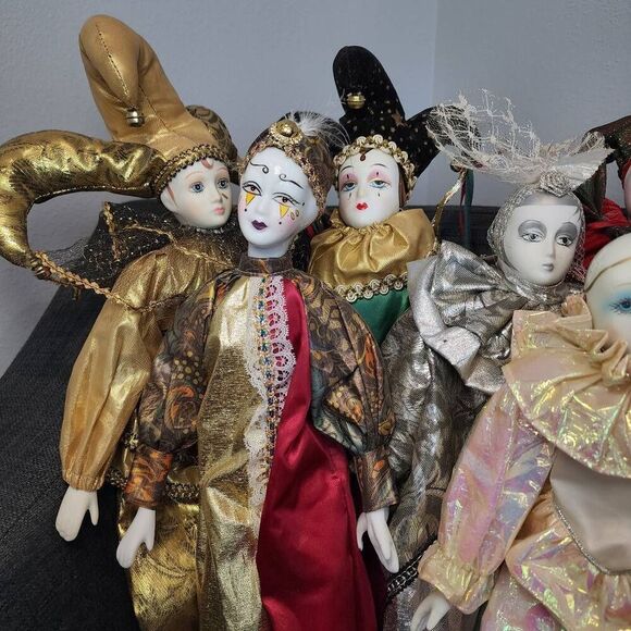 8 varieties jester and other type porcelain dolls - Picture 2 of 12